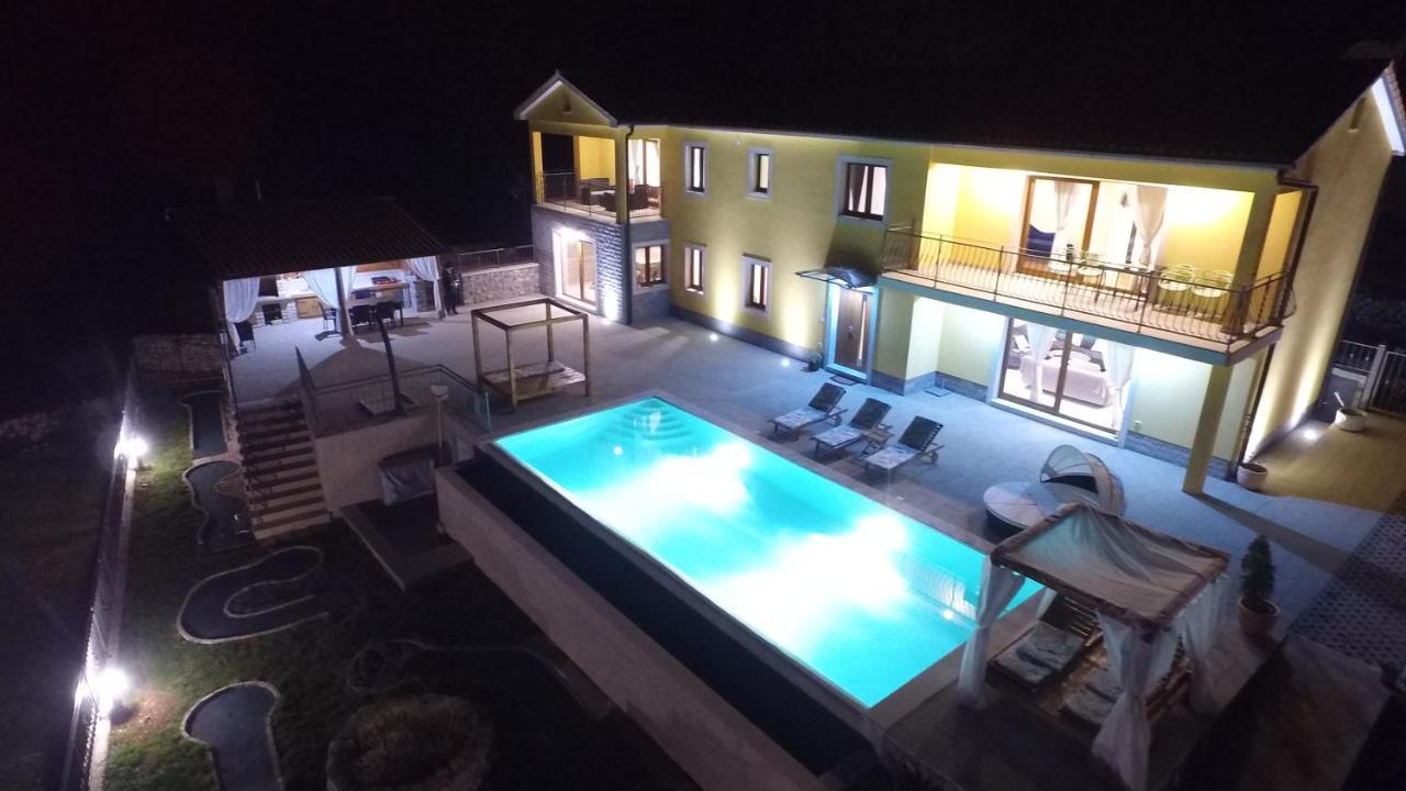 Villa Bambi Мощеницька Драга Екстер'єр фото