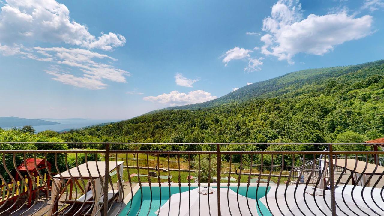 Villa Bambi Мощеницька Драга Екстер'єр фото