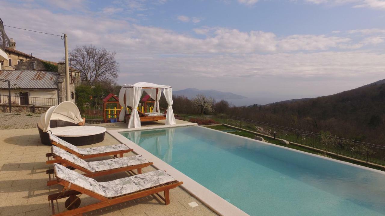 Villa Bambi Мощеницька Драга Екстер'єр фото